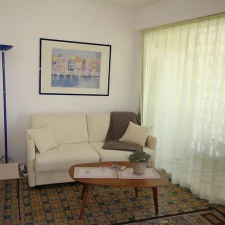 - Royal Luxembourg Piscine Apartment *